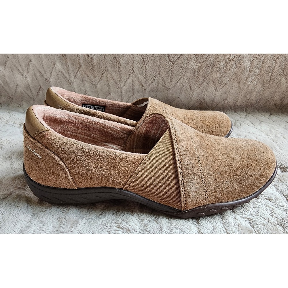 Skechers Relaxed Fit Suede Slip On Shoes Tan Air-Cooled Memory Foam Womens 6